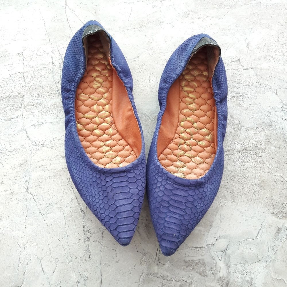 Sam Edelman Hampton Snake Embossed Flats - Picture 1 of 5